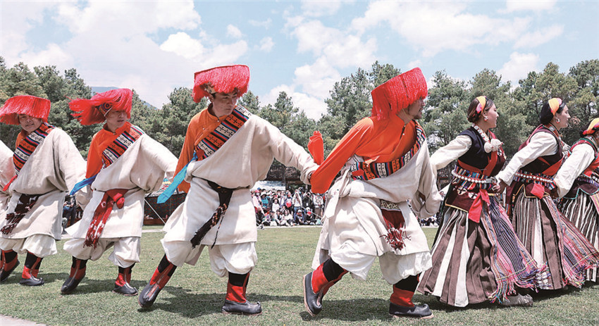 載歌載舞.jpg 載歌載舞.jpg