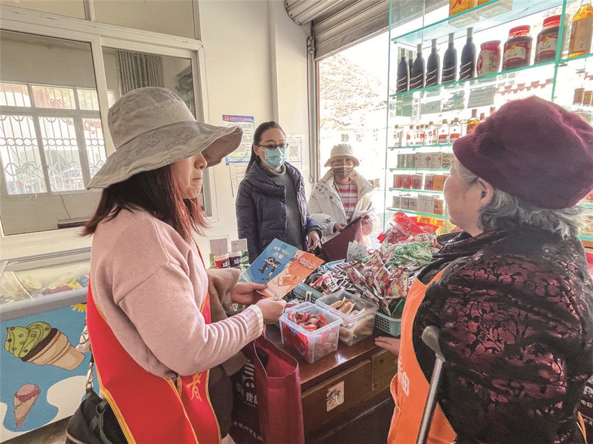 人行甘孜.jpg 人行甘孜.jpg