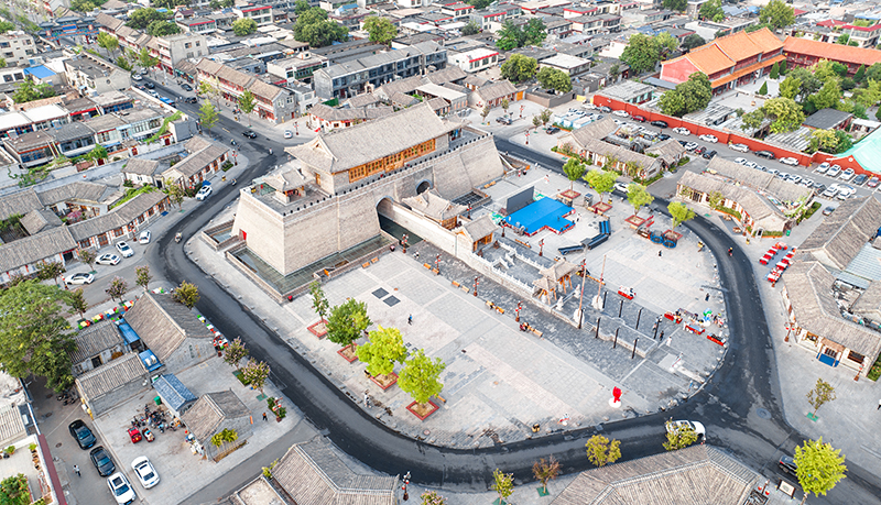 2022年9月8日，石家莊，航拍正定縣正定古城陽和樓與正定歷史文化街。